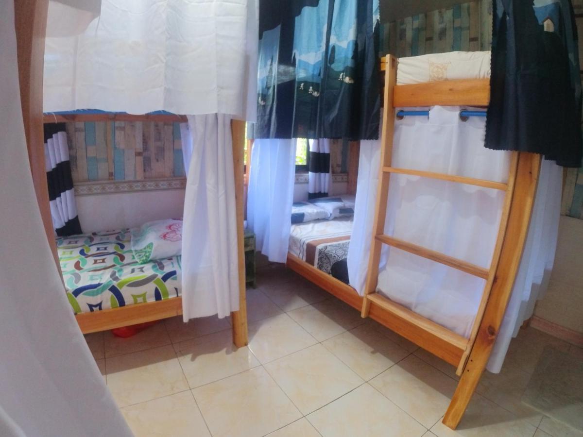 Home Sweetie Homestay & Bunkbeds Moalboal Exteriör bild